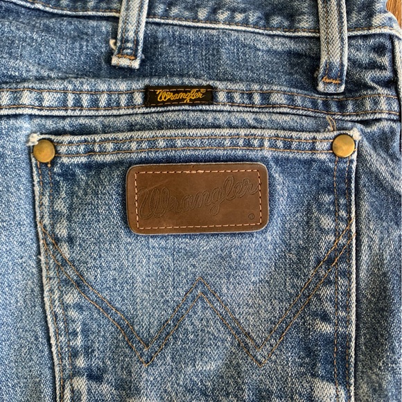 Denim Wrangler Jeans - Distressed - Picture 3 of 5